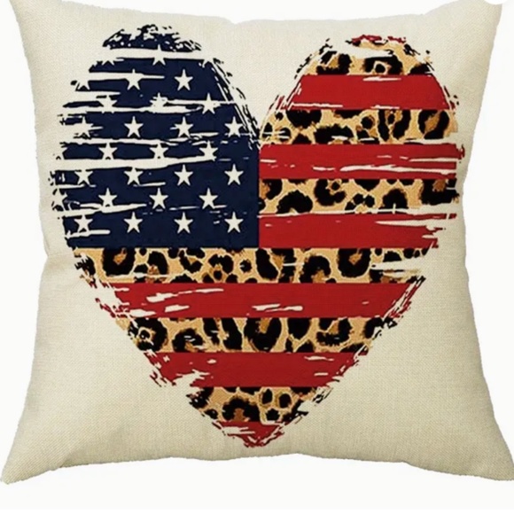 NEW ANIMAL PRINT AMERICAN FLAG HEART AMERICANA 4TH OF JULY LINEN PILLOW COVER - Picture 1 of 5